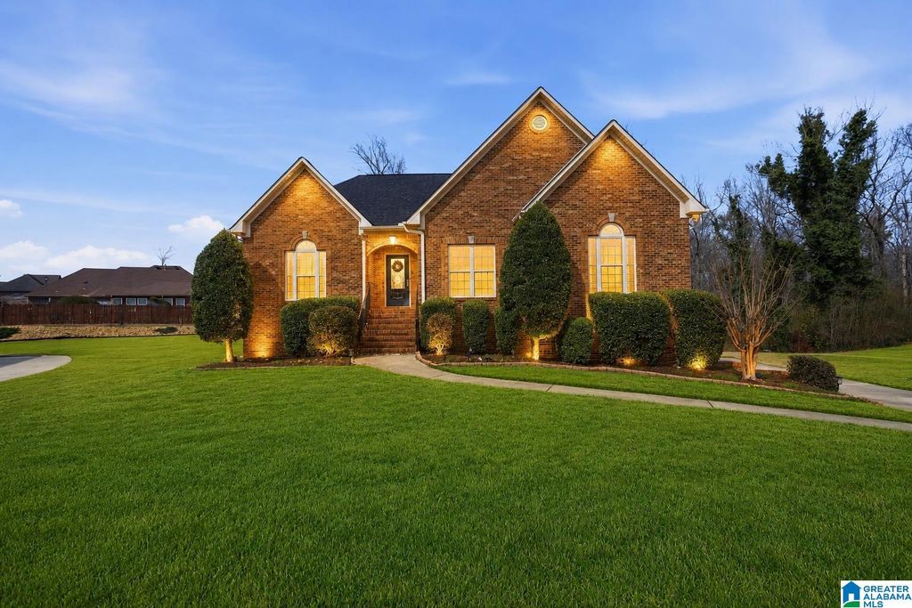 4710 THORNHILL ROAD, Gardendale, AL 35071