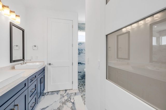 84 Coral Way, Key Largo, FL 33037