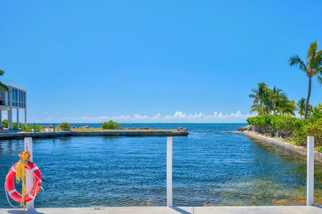 84 Coral Way, Key Largo, FL 33037