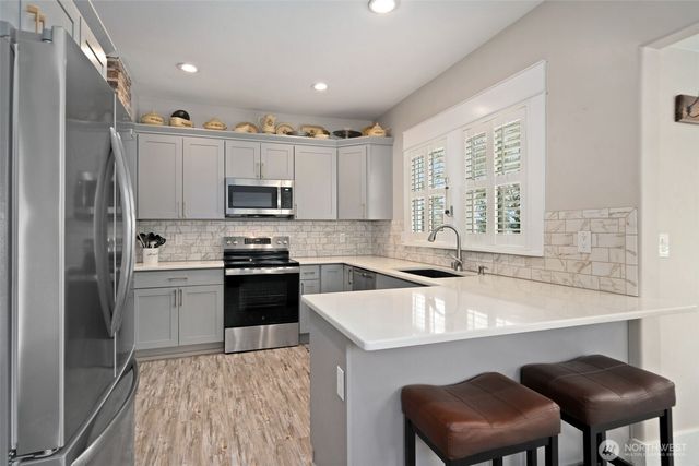 724 S Summit Avenue, Bremerton, WA 98312