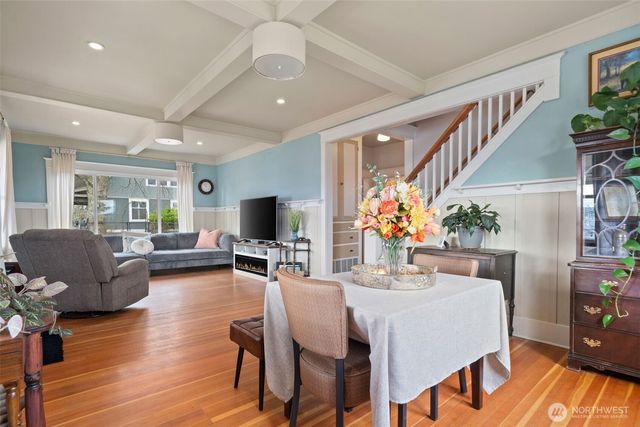 724 S Summit Avenue, Bremerton, WA 98312