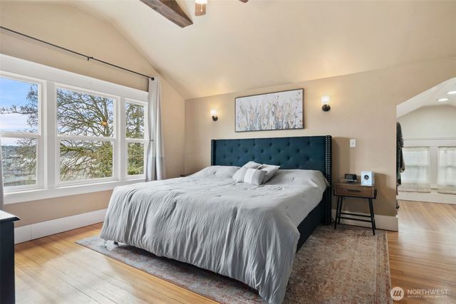 724 S Summit Avenue, Bremerton, WA 98312