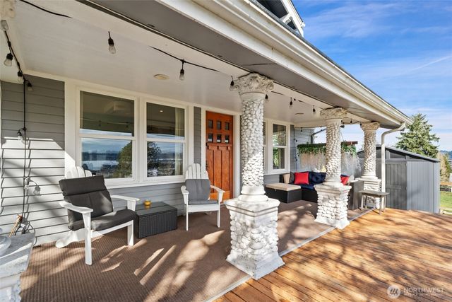 724 S Summit Avenue, Bremerton, WA 98312