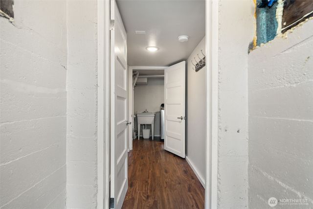 724 S Summit Avenue, Bremerton, WA 98312