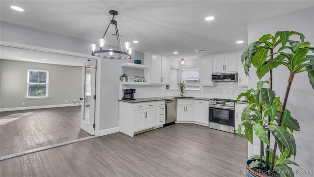 10108 E 28th Street, Tulsa, OK 74129