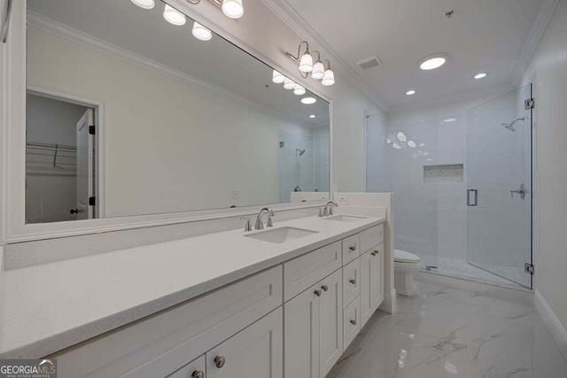 828 Highland Lane 2204, Atlanta, GA 30306