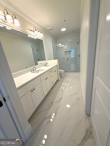 828 Highland Lane 2204, Atlanta, GA 30306