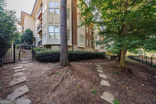 828 Highland Lane 2204, Atlanta, GA 30306