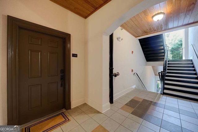 828 Highland Lane 2204, Atlanta, GA 30306
