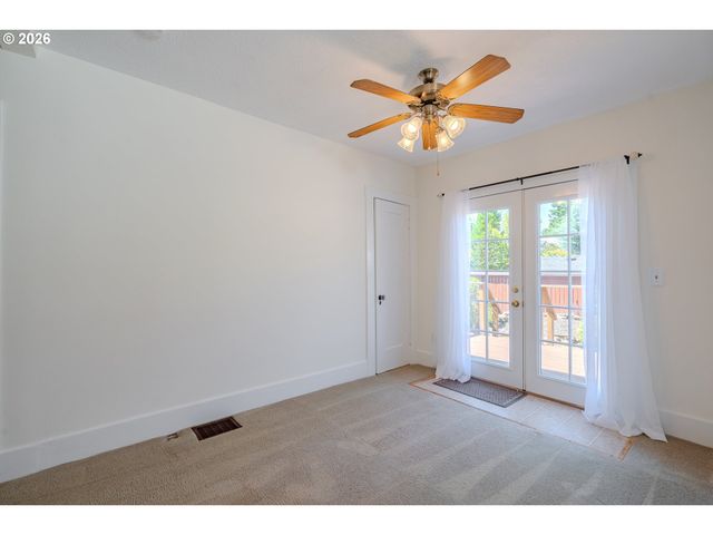 2355 Ne 57TH Ave, Portland, OR 97213