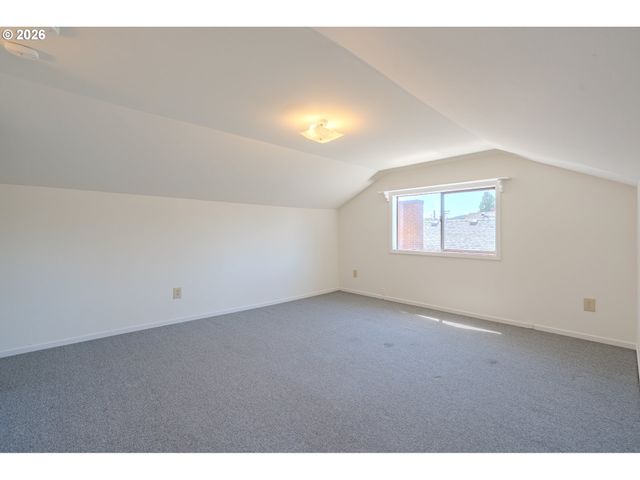 2355 Ne 57TH Ave, Portland, OR 97213