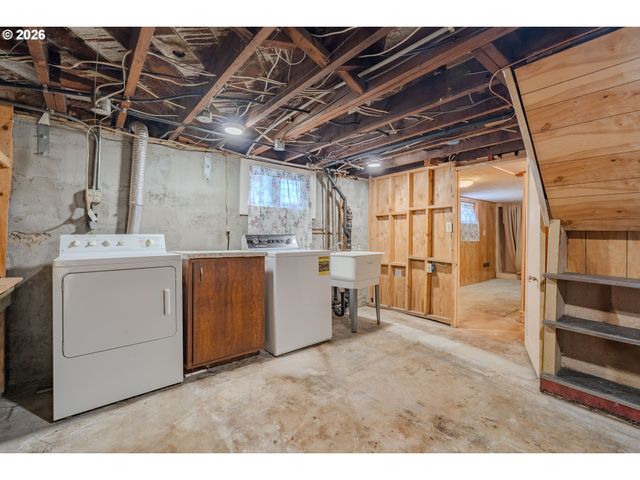 2355 Ne 57TH Ave, Portland, OR 97213
