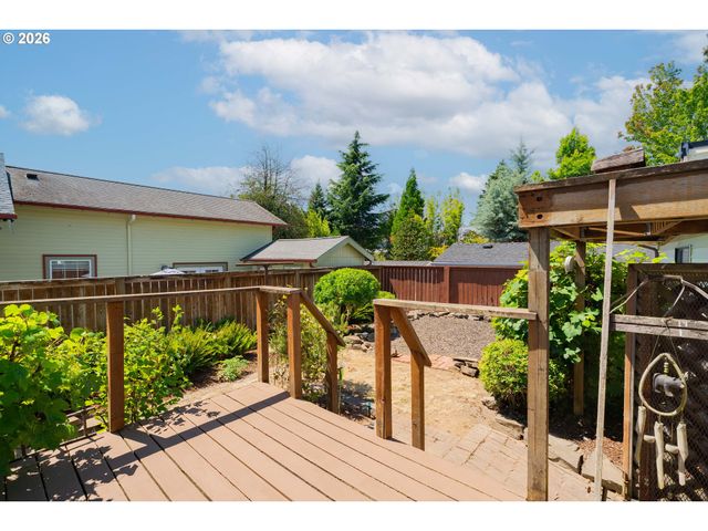 2355 Ne 57TH Ave, Portland, OR 97213