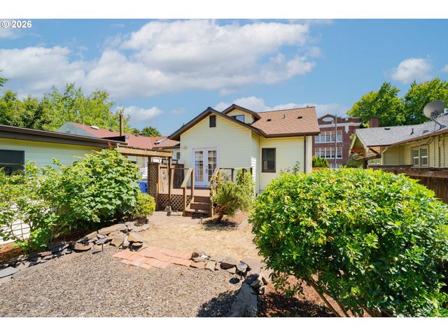 2355 Ne 57TH Ave, Portland, OR 97213