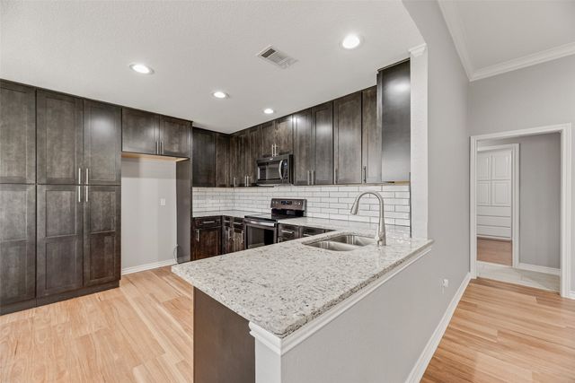 604 Cedar Drive, Pilot Point, TX 76258