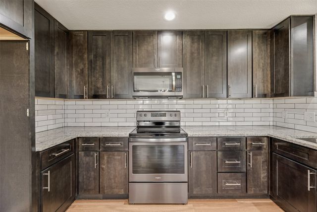 604 Cedar Drive, Pilot Point, TX 76258