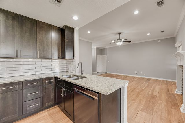 604 Cedar Drive, Pilot Point, TX 76258