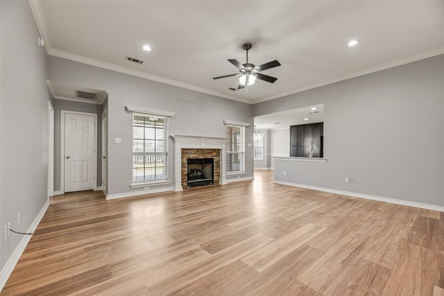 604 Cedar Drive, Pilot Point, TX 76258