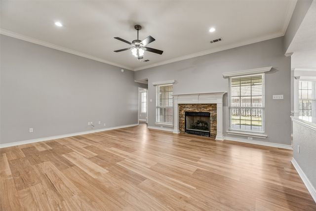 604 Cedar Drive, Pilot Point, TX 76258