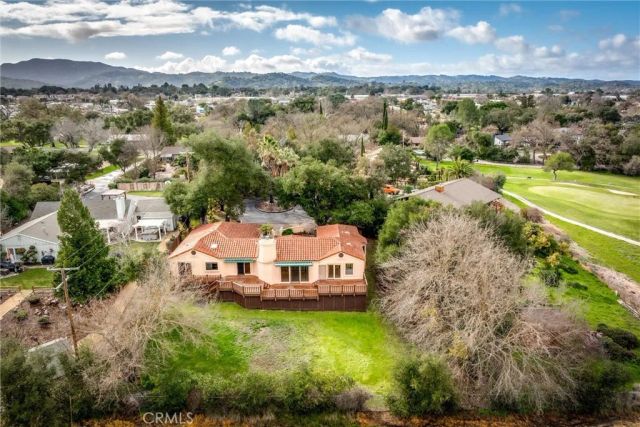 8865 Pino Solo Avenue, Atascadero, CA 93422