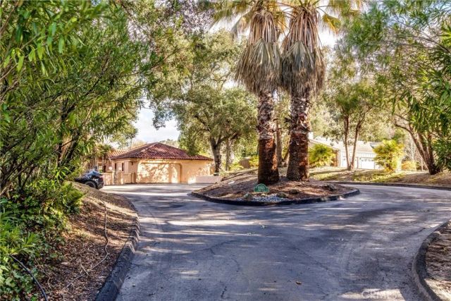 8865 Pino Solo Avenue, Atascadero, CA 93422