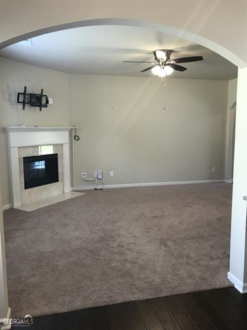 276 Stillwood Drive, Newnan, GA 30265
