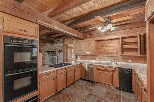 198 Vz County Road 4311, Ben Wheeler, TX 75754