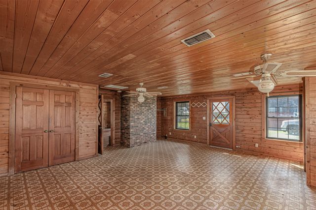 198 Vz County Road 4311, Ben Wheeler, TX 75754