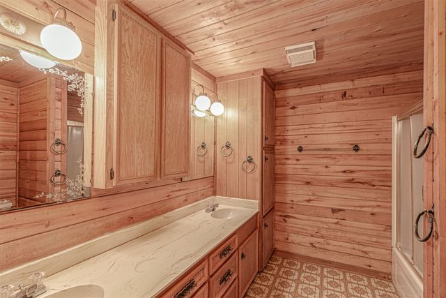 198 Vz County Road 4311, Ben Wheeler, TX 75754