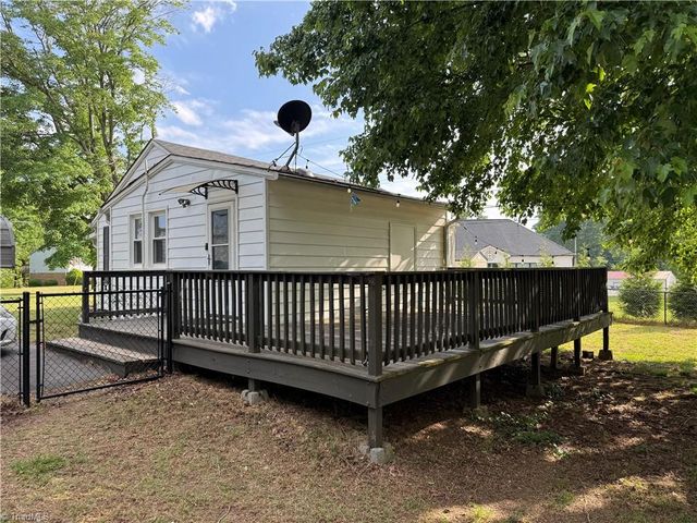 3125 Gumtree Road, Winston-salem, NC 27107