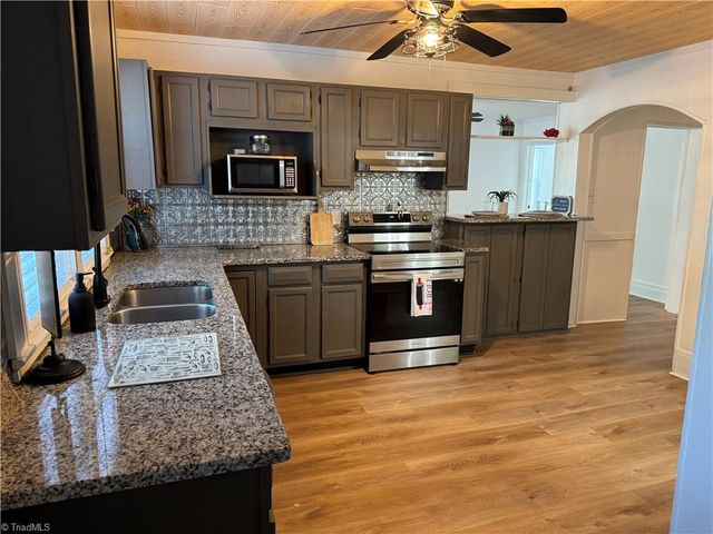 3125 Gumtree Road, Winston-salem, NC 27107