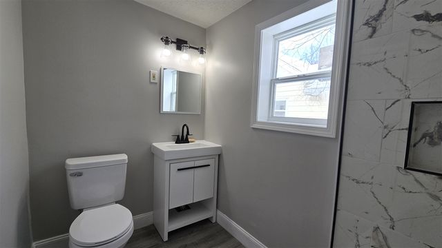 3429 Lowcroft Avenue, Lansing, MI 48910