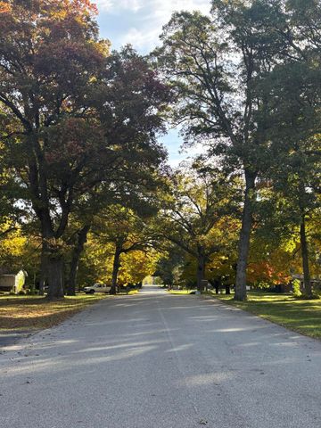 8193 Oak Tree Drive, Rensselaer, IN 47978