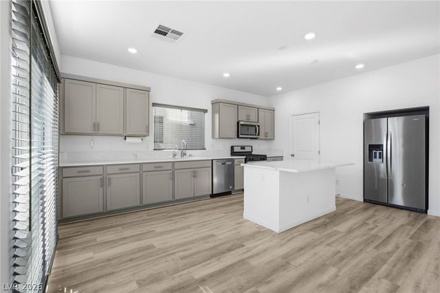 5905 Becklow Gardens Avenue, Las Vegas, NV 89141