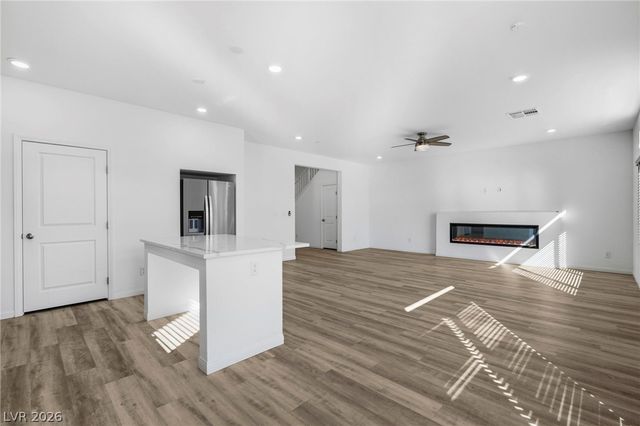 5905 Becklow Gardens Avenue, Las Vegas, NV 89141