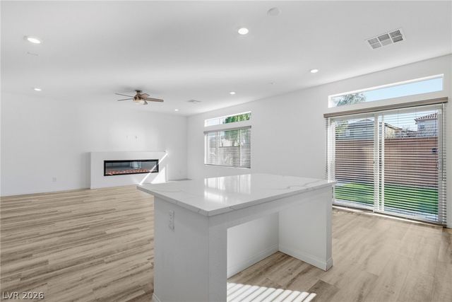 5905 Becklow Gardens Avenue, Las Vegas, NV 89141