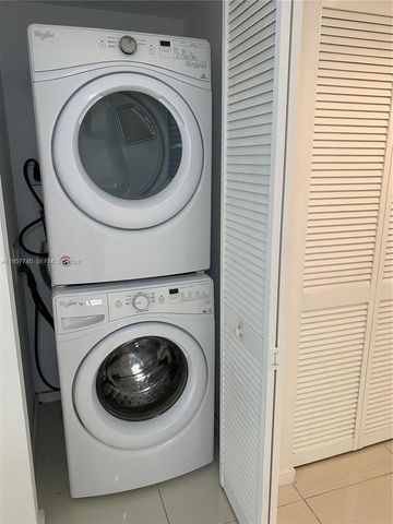 5252 NW 85th Ave 910, Doral, FL 33166