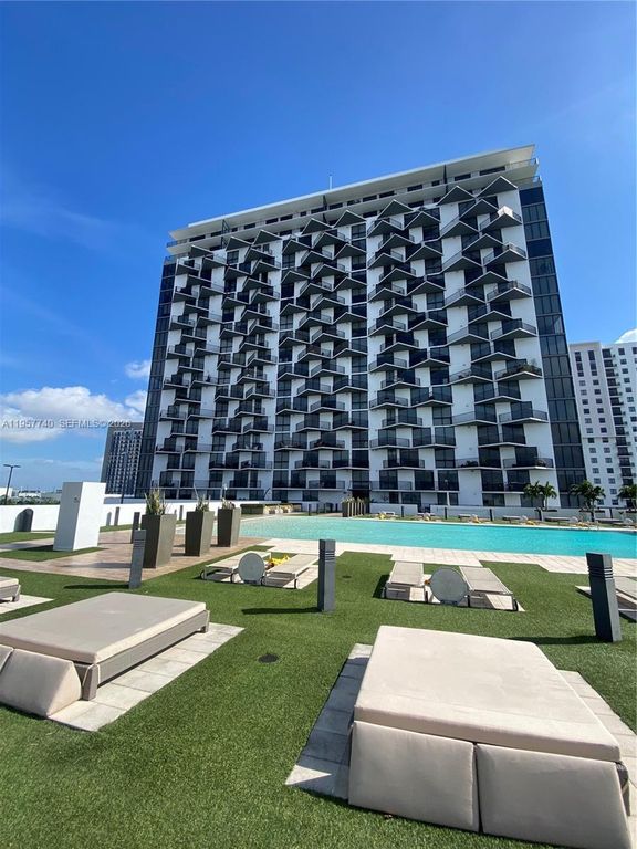 5252 NW 85th Ave 910, Doral, FL 33166