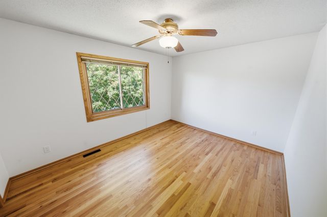 3851 Newport Lane NW, Rochester, MN 55901