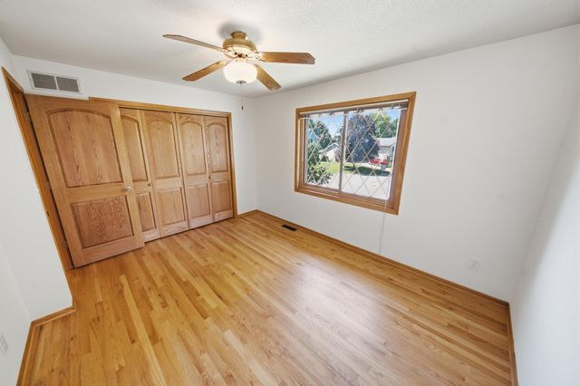 3851 Newport Lane NW, Rochester, MN 55901