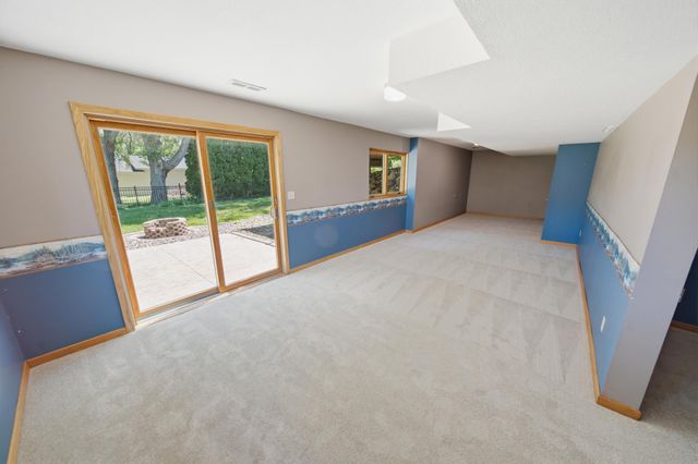 3851 Newport Lane NW, Rochester, MN 55901
