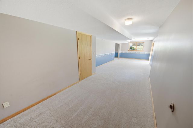 3851 Newport Lane NW, Rochester, MN 55901