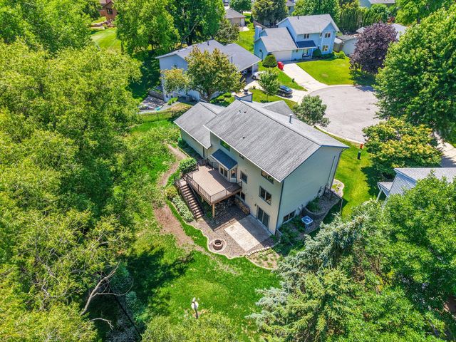 3851 Newport Lane NW, Rochester, MN 55901