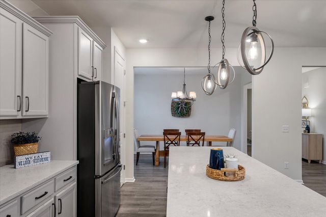 1006 Magnolia Warbler Way, Ravenel, SC 29470