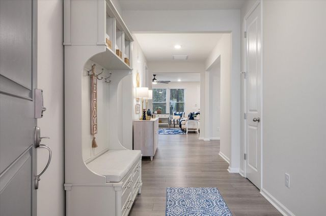 1006 Magnolia Warbler Way, Ravenel, SC 29470