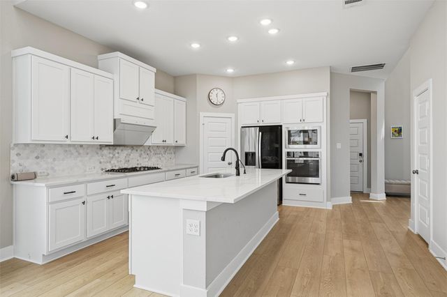 6026 Churchill Springs Lane, Fulshear, TX 77441