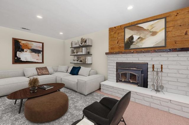 528 La Mesa Drive, Salinas, CA 93901
