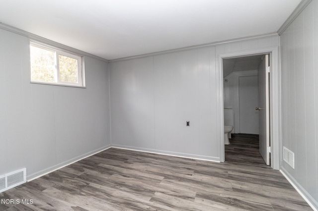 2424 Lark Avenue, Toledo, OH 43613
