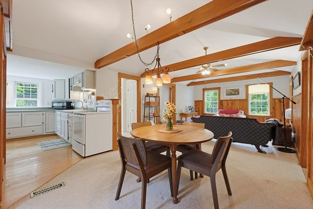 39 Norwood St, Sharon, MA 02067