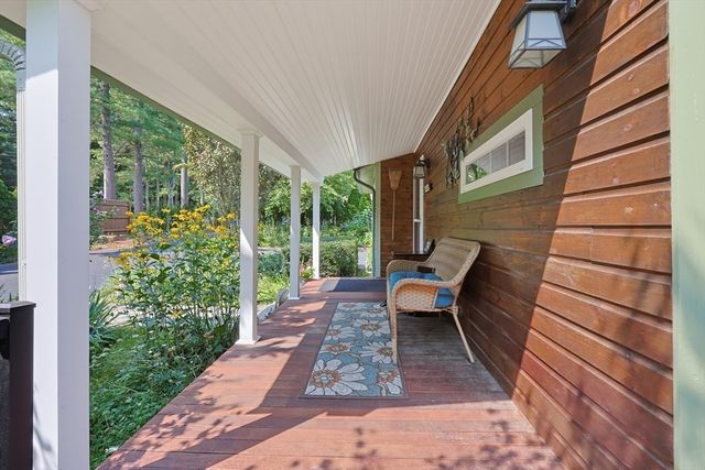 39 Norwood St, Sharon, MA 02067
